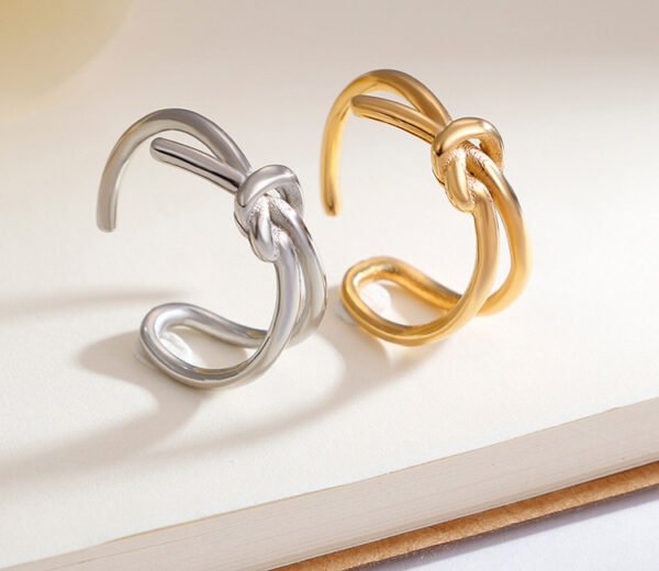 Geometric Knot Minimalist Stackable Ring